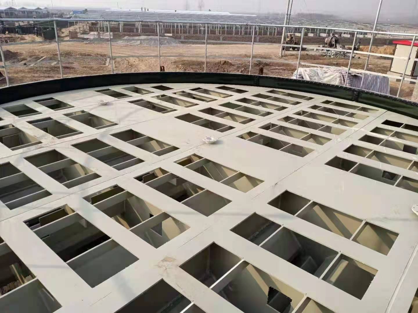 三相分离器(图1)