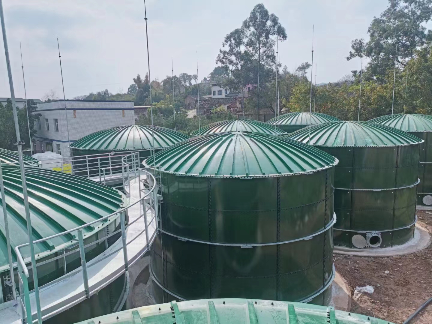 搪瓷拼装罐(图1)