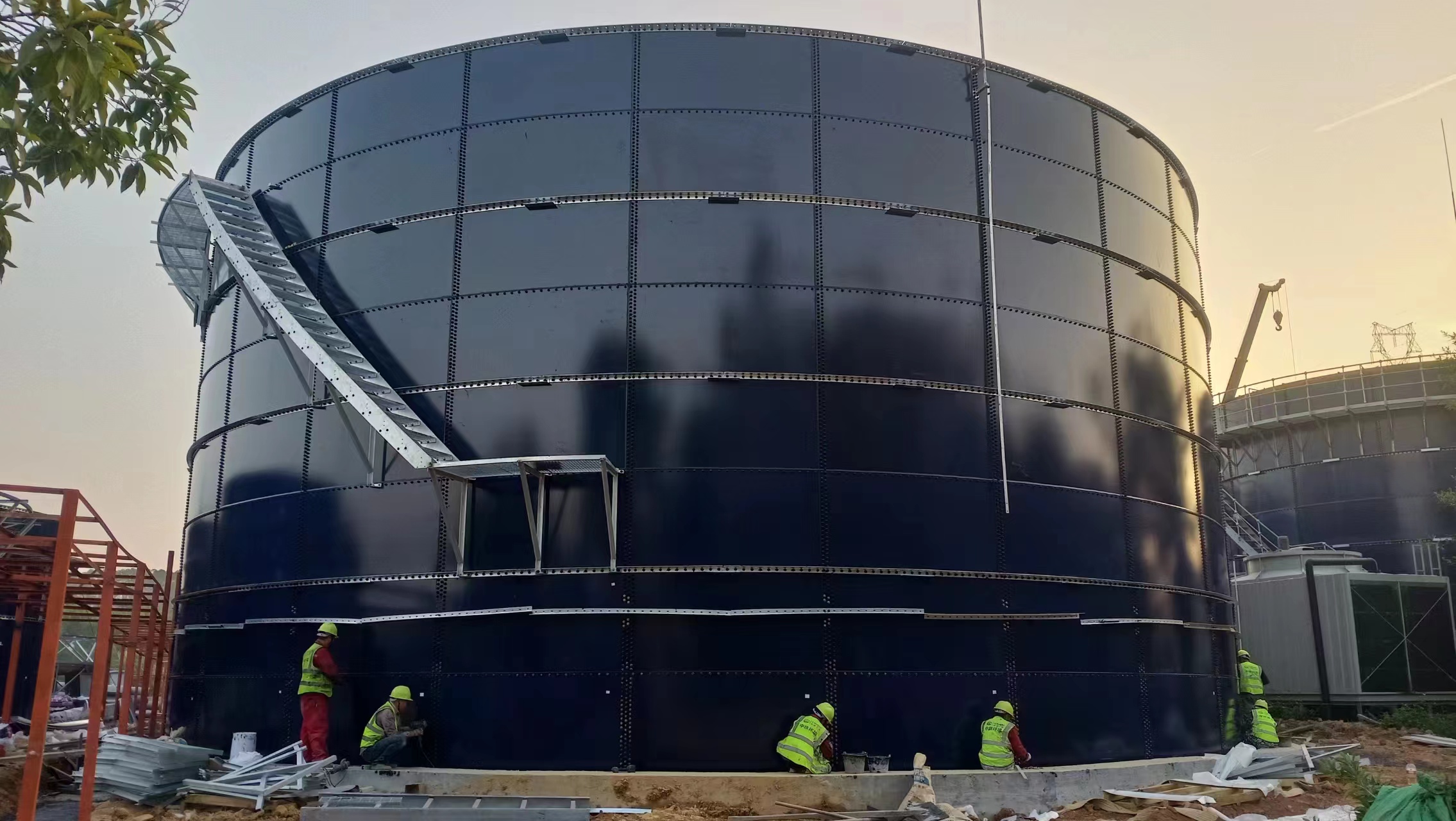 搪瓷拼装罐(图1)