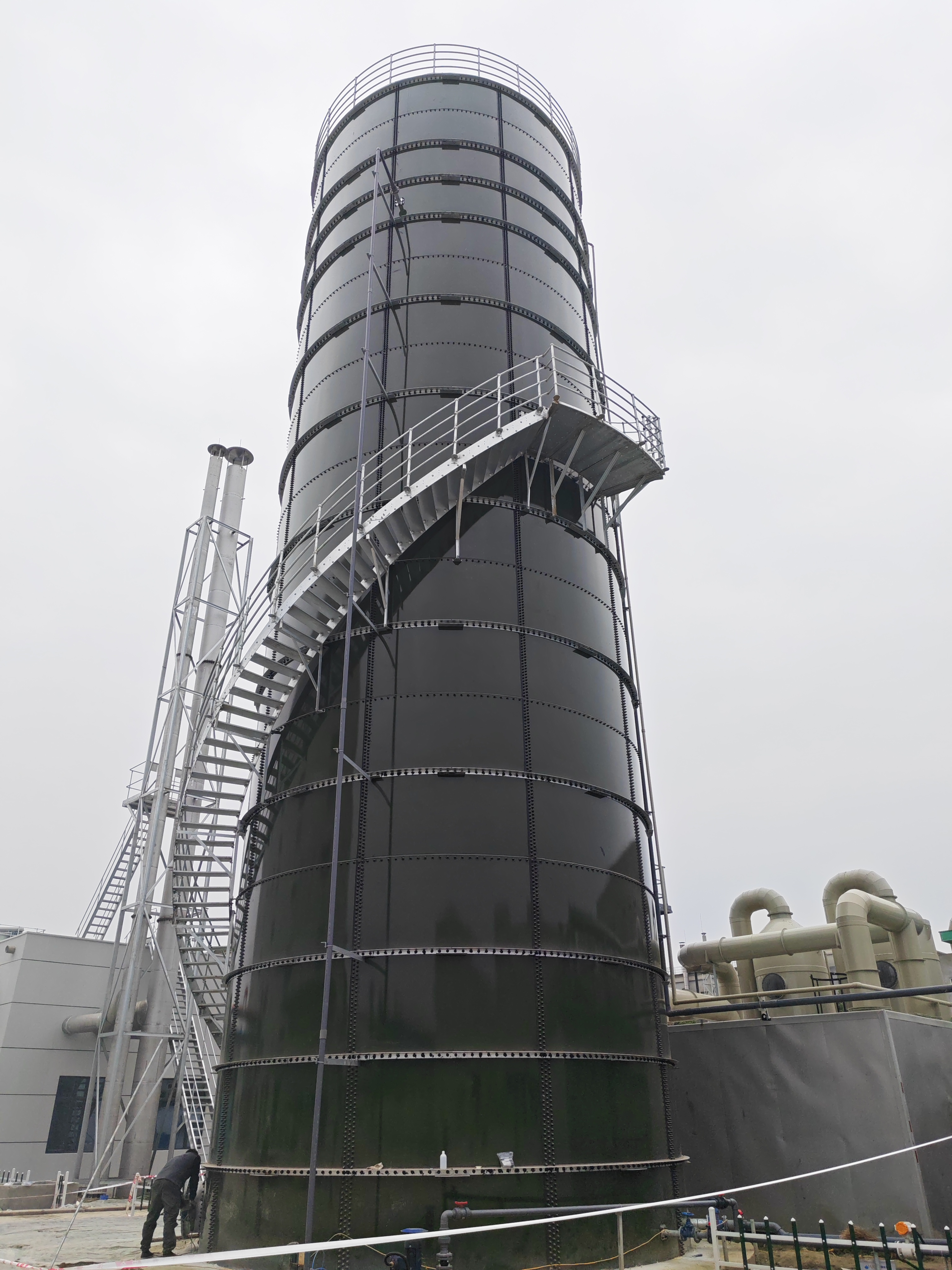 搪瓷拼装罐(图1)